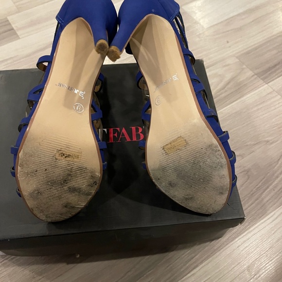 Cobalt blue high heeled shoes - Picture 6 of 6